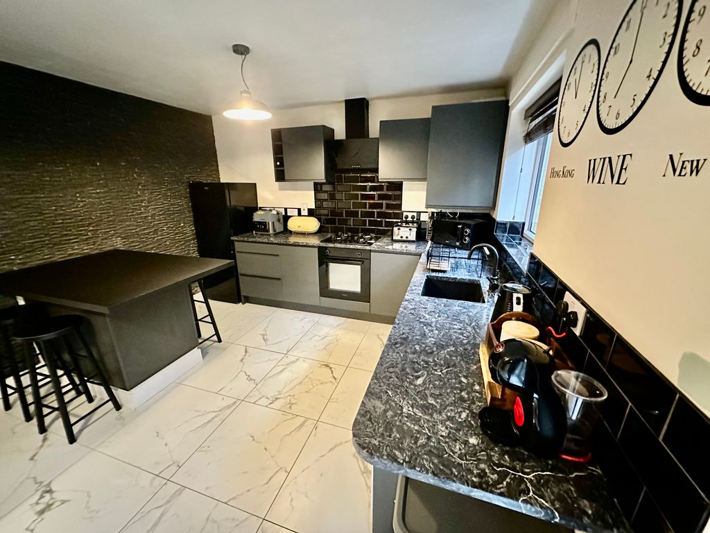 Property photo 3 of 36 Img_7375