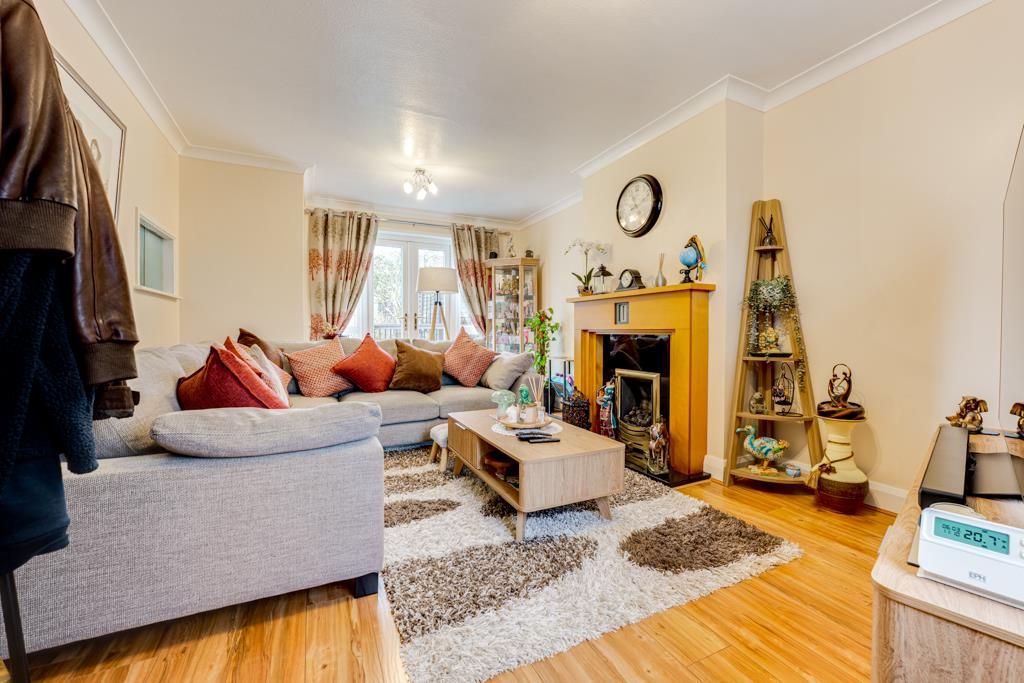 Property photo 2 of 35 17 Edgar Road, Kettering-9.Jpg