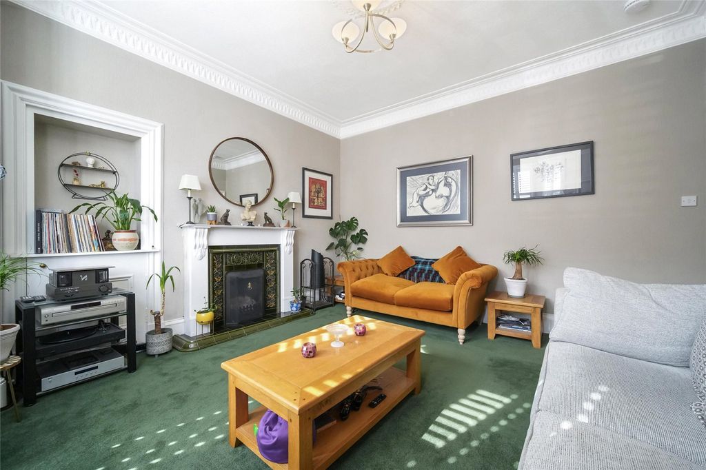 Property photo 3 of 18 Picture No. 05