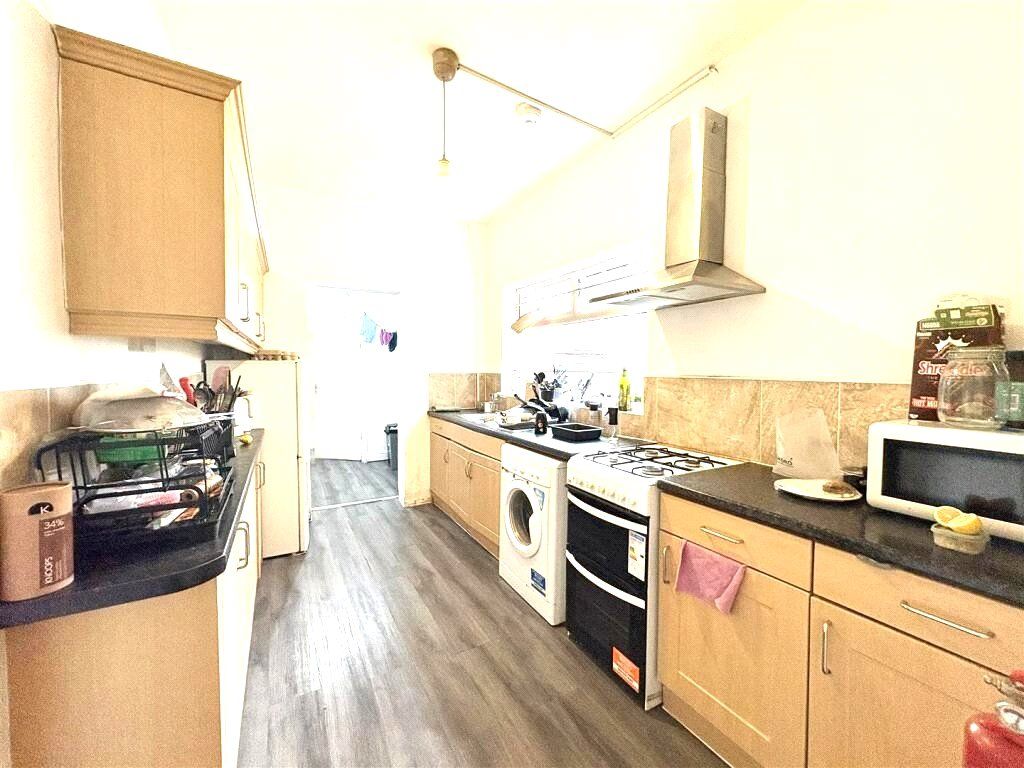 Property photo 2 of 6 Picture No. 04