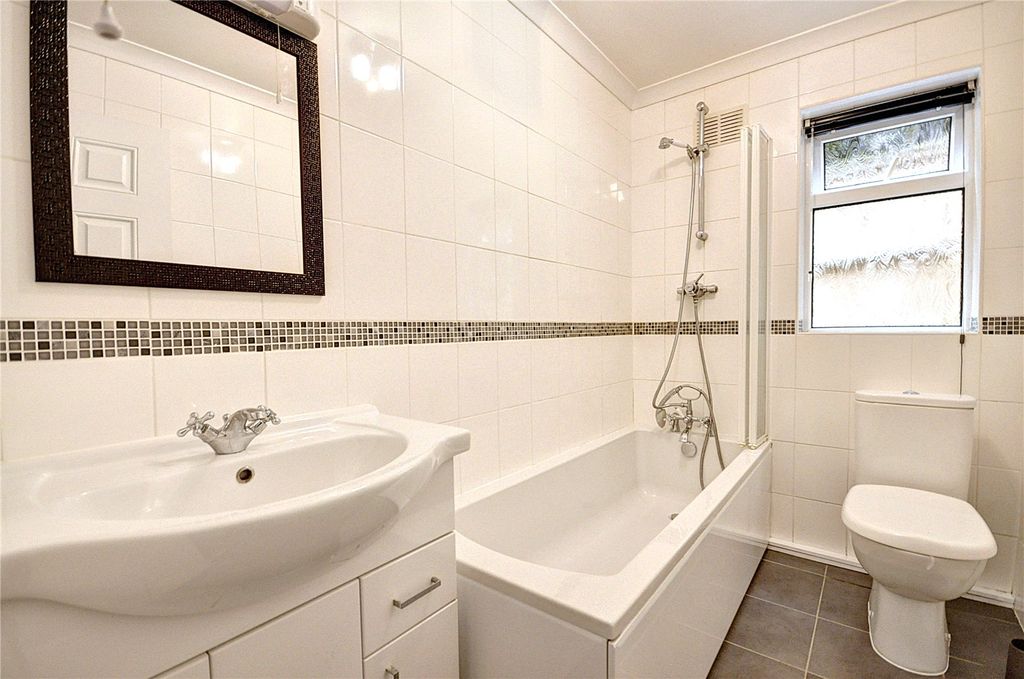 Property photo 3 of 12 Picture No. 18