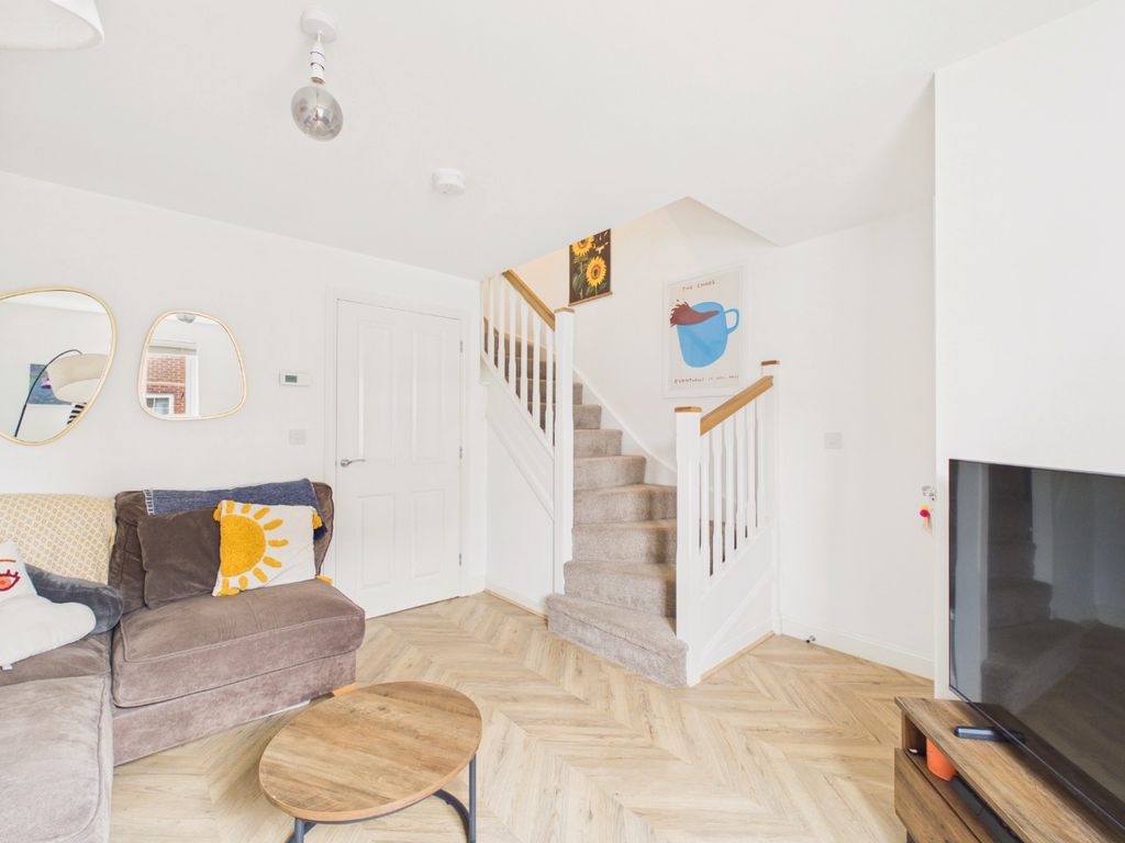 Property photo 2 of 21 5174811