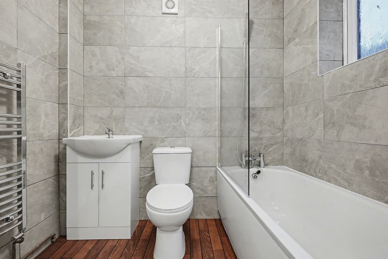 Property photo 3 of 9 Photo 3