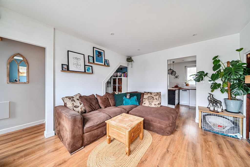 Property photo 2 of 19 Picture 2