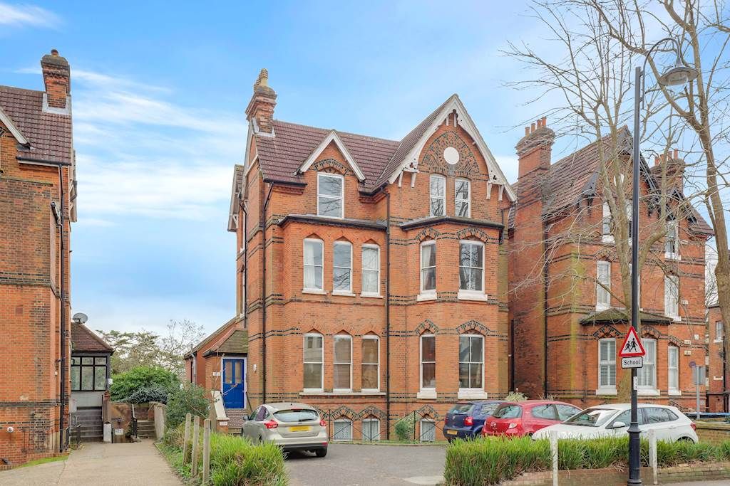 Property photo 1 of 11 15-Fa43Jhhgll - Flat 2, 275 Church Road - 43-Small