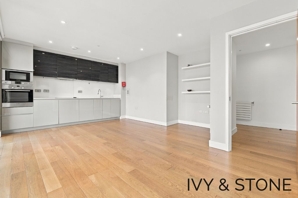 Property photo 2 of 18 5050322