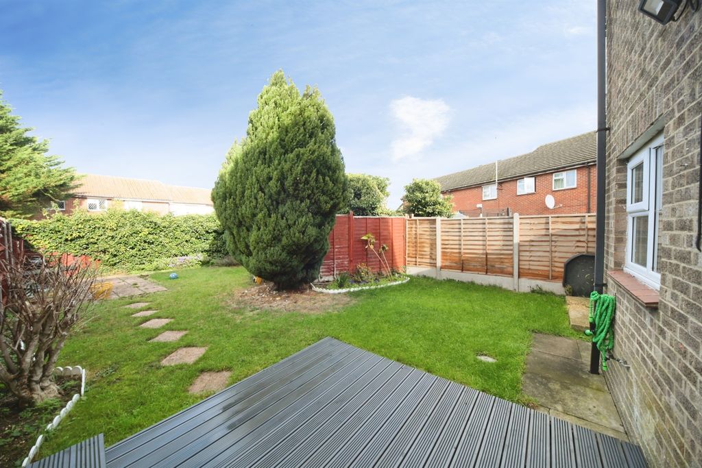 Property photo 2 of 15