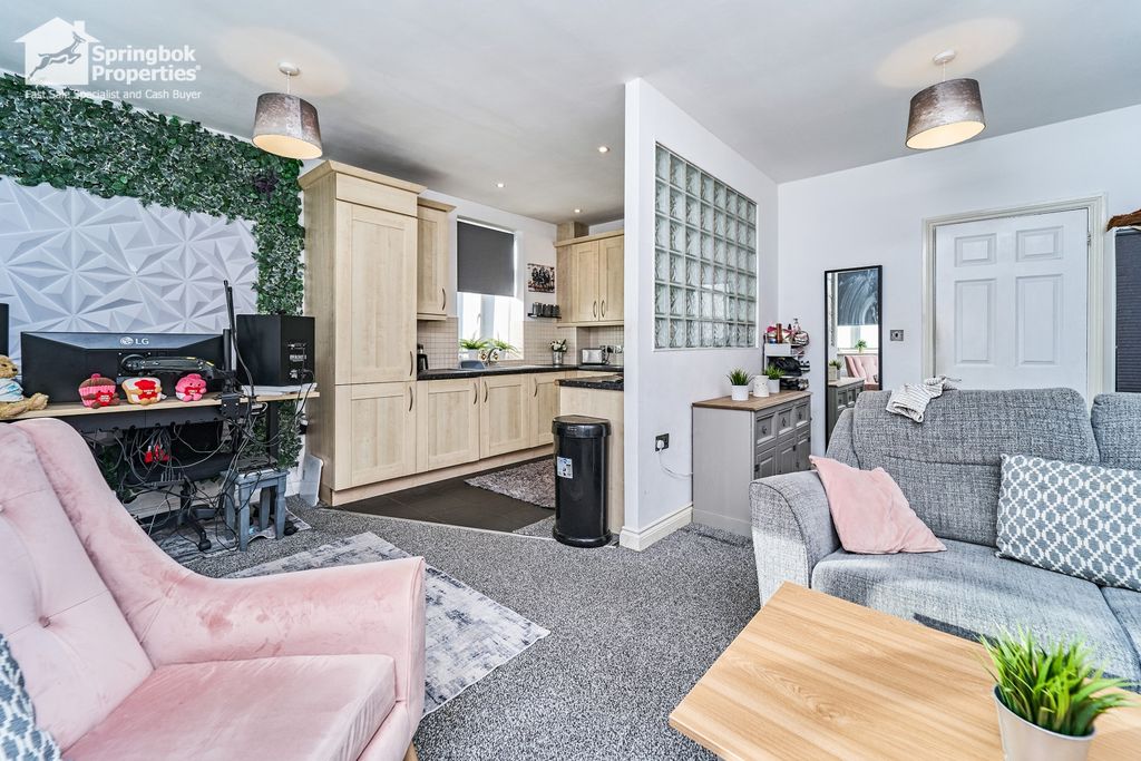 Property photo 3 of 9 Image 3