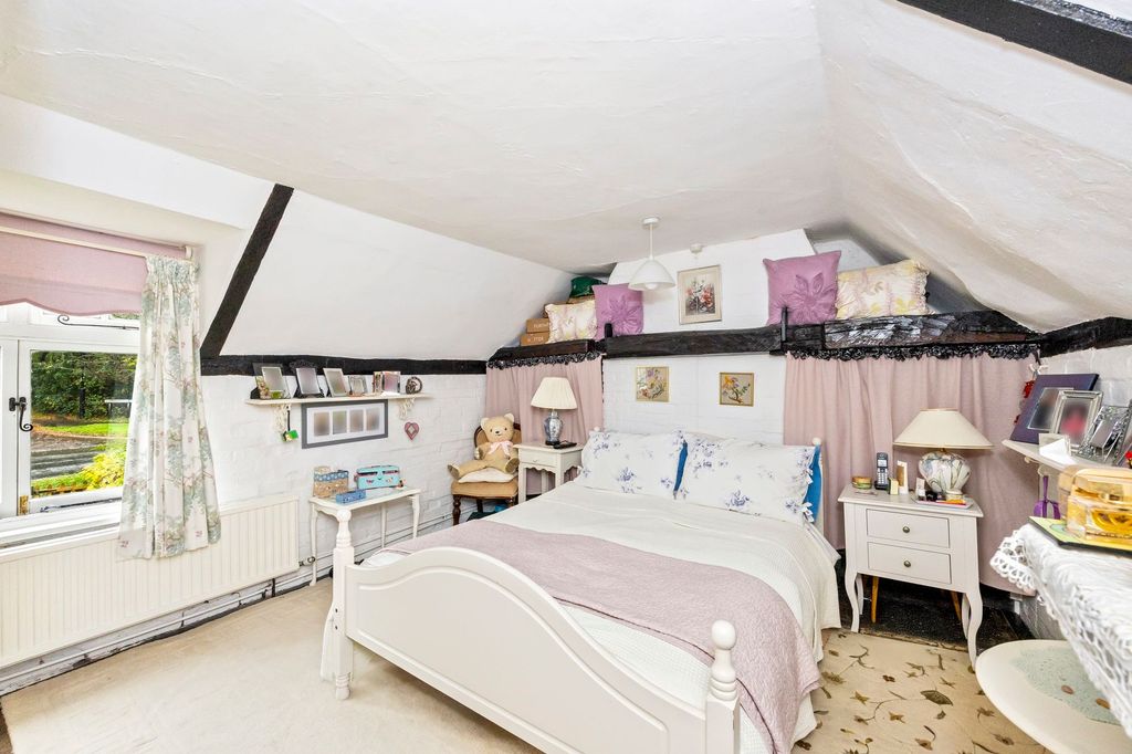 Property photo 3 of 20