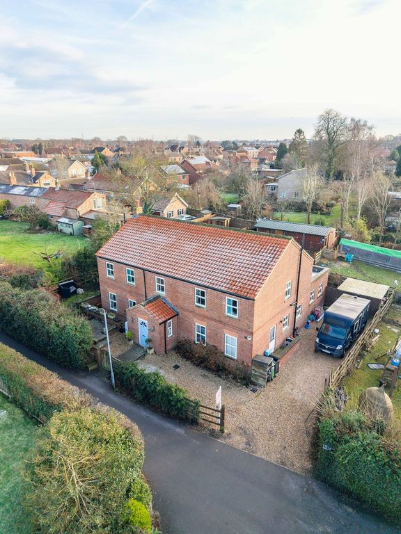 Property photo 1 of 31