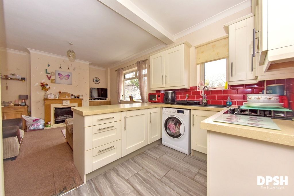 Property photo 3 of 22