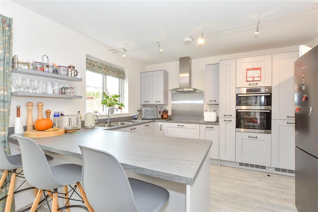 Property photo 2 of 16 Kitchen/Dining Area