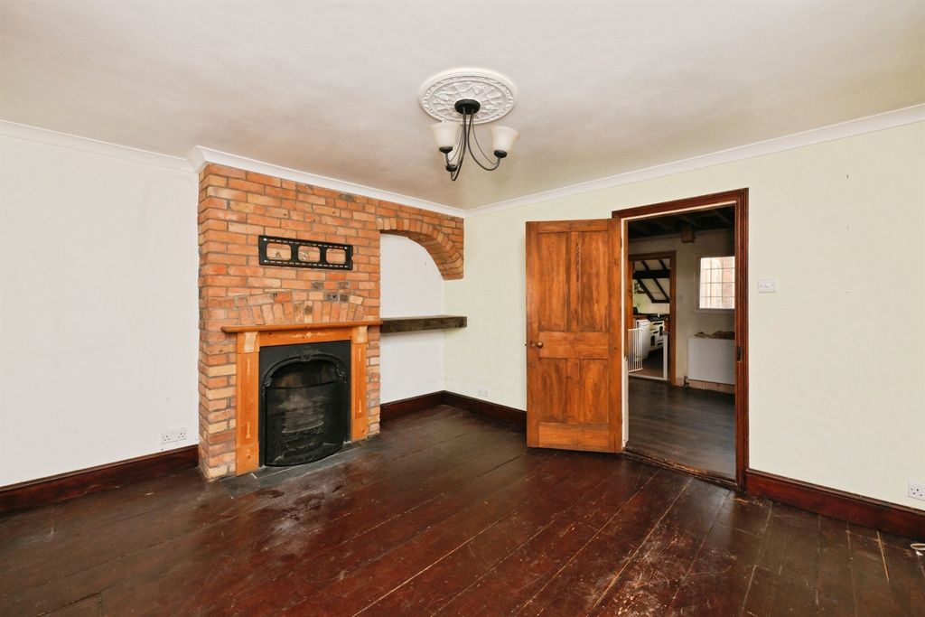 Property photo 3 of 19