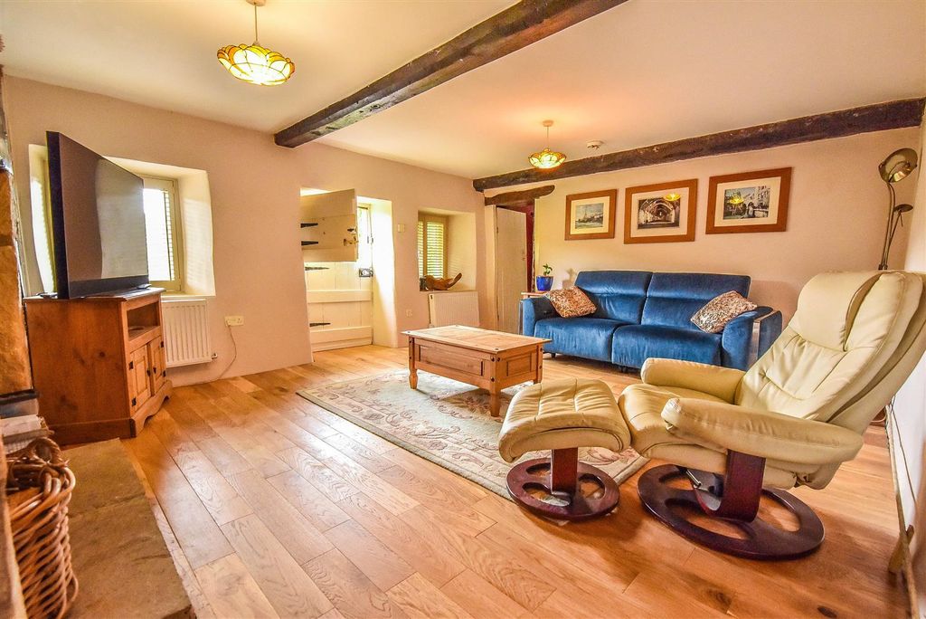 Property photo 3 of 32 Cp4_1405-2.Jpg