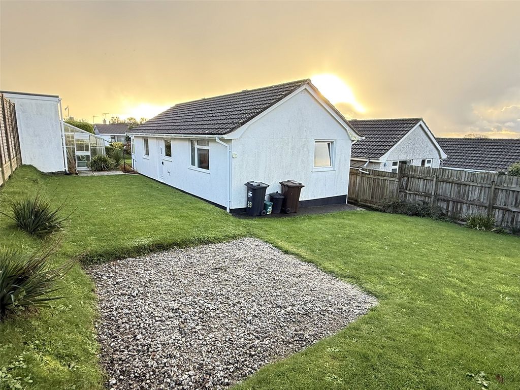 Property photo 2 of 14 Picture No. 11