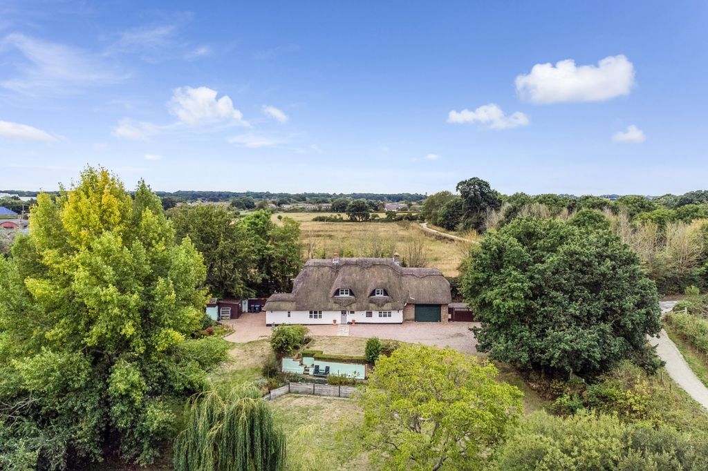 Property photo 2 of 30 2