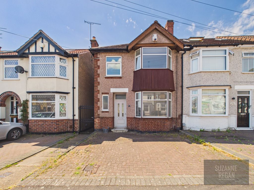 Property photo 1 of 16 Cam05192G0-Pr0306-Still012