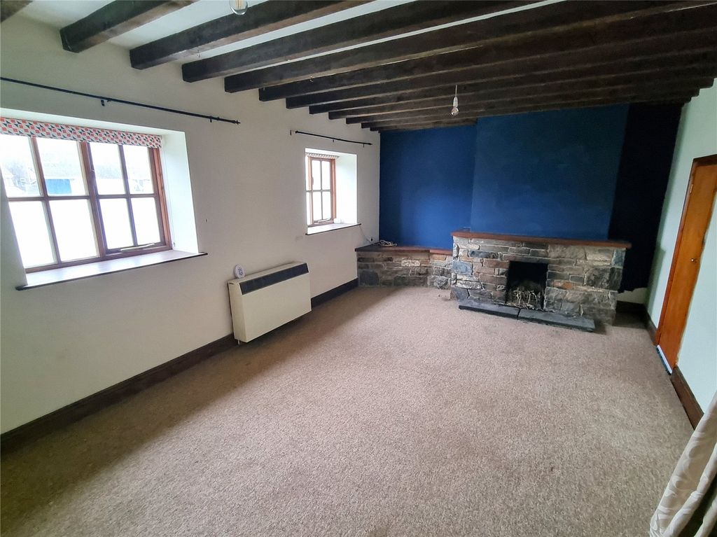 Property photo 3 of 10 Picture No. 04