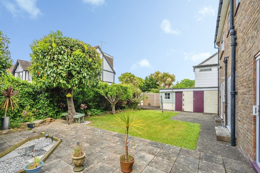 Property photo 2 of 19 Pbox-Img.Jpg