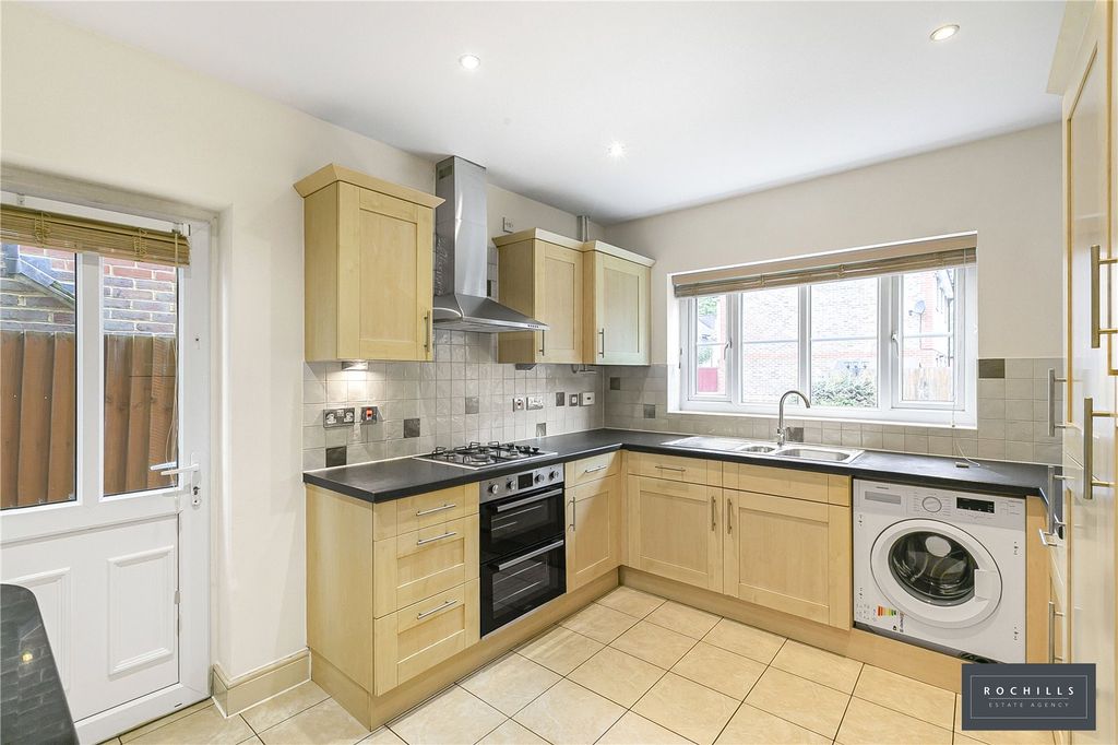 Property photo 3 of 30 Picture No. 40