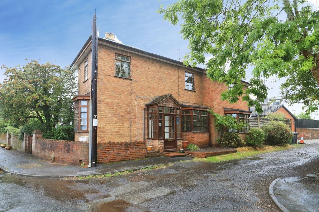 Property photo 1 of 20