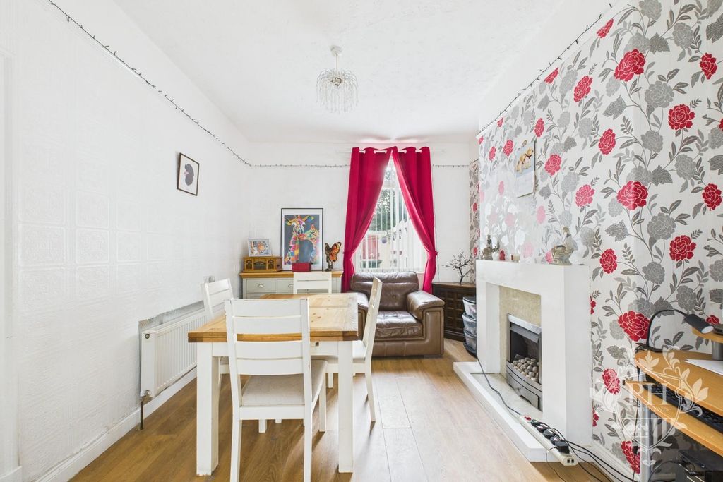 Property photo 3 of 10 Cam02002G0-Pr0231-Still002.Jpg