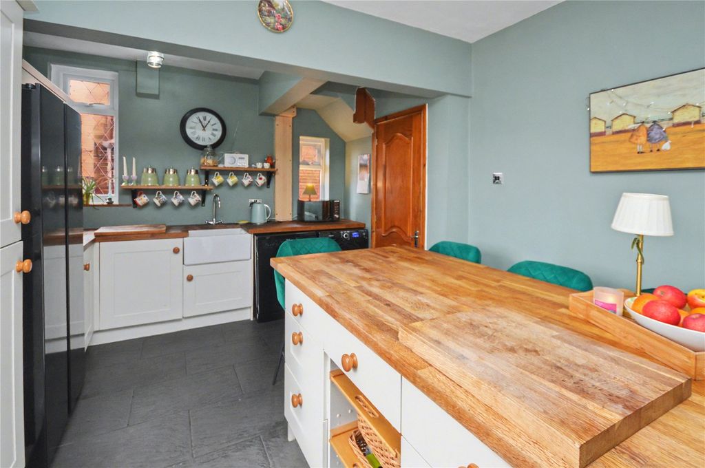 Property photo 3 of 13 Picture 3