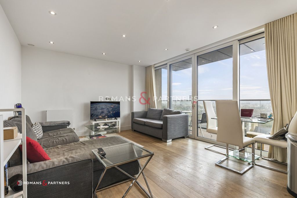 Property photo 2 of 15