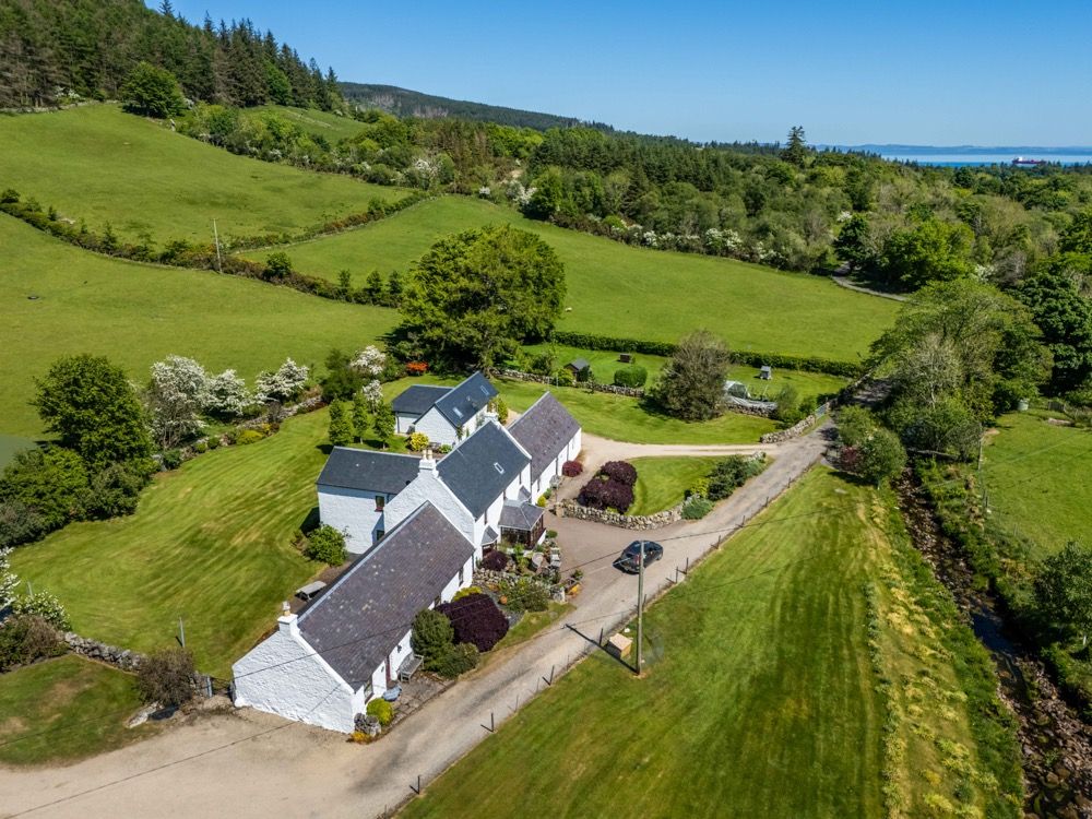 Property photo 2 of 100 4290941