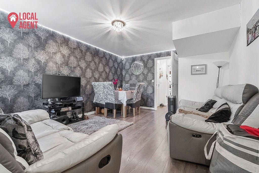 Property photo 2 of 19