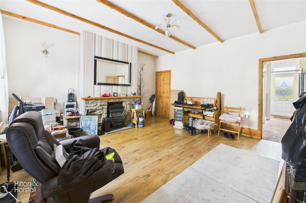 Property photo 3 of 13 Burnley Road