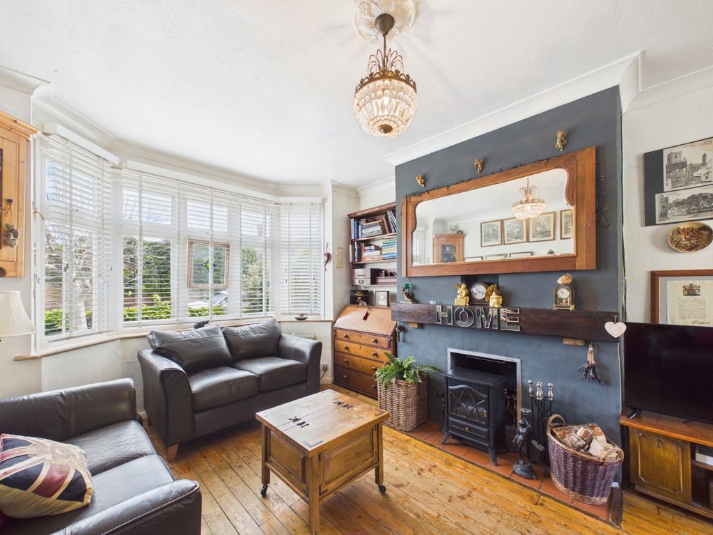 Property photo 2 of 20 Picture No. 12