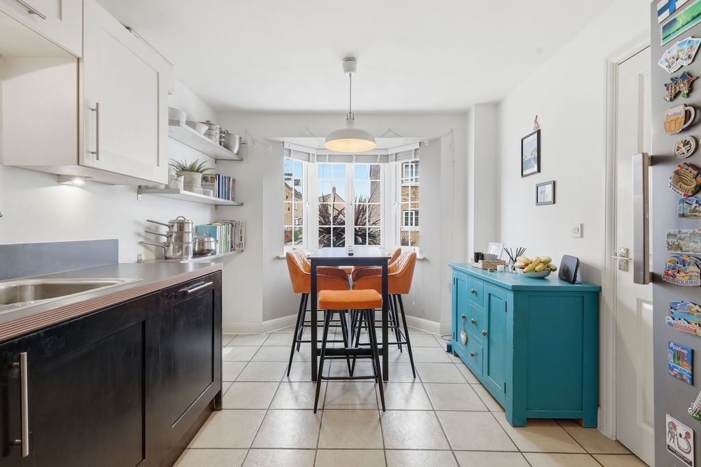 Property photo 3 of 26