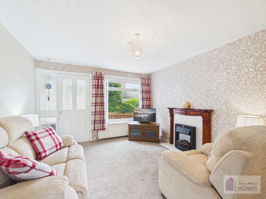 Property photo 3 of 14
