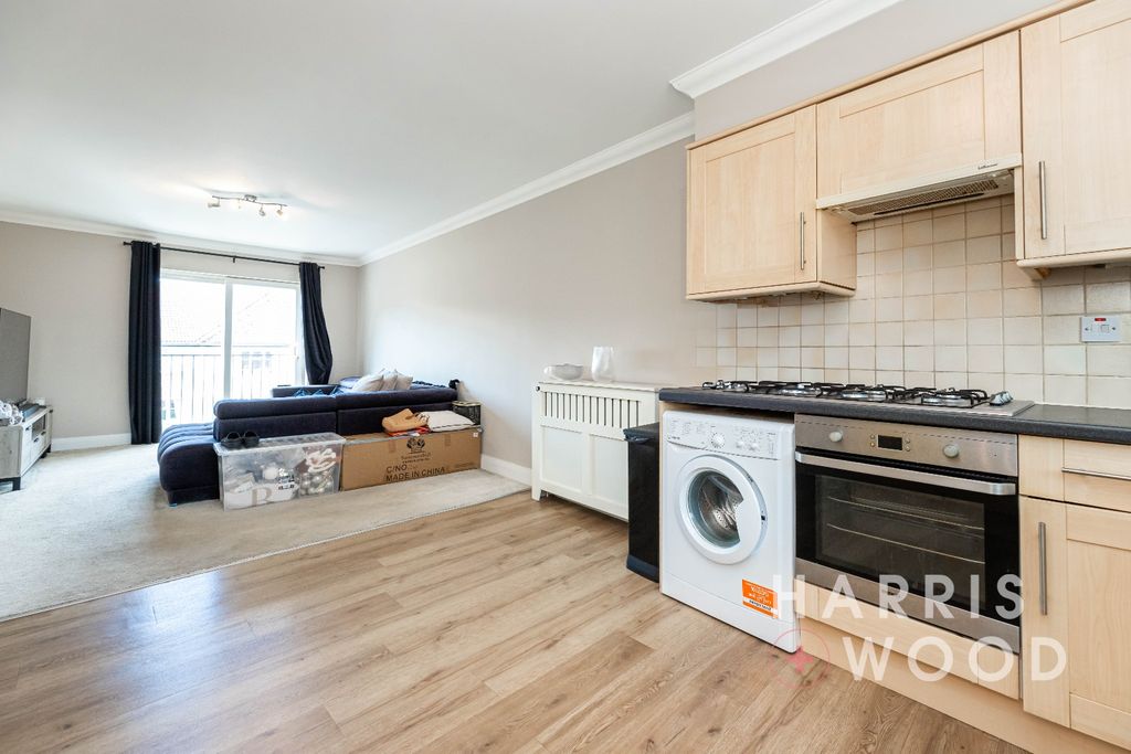 Property photo 2 of 16 4396371