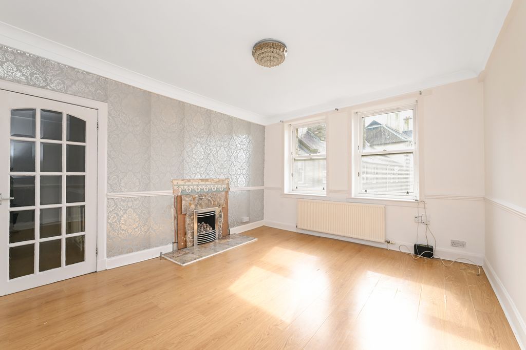 Property photo 3 of 17 Property Image 3