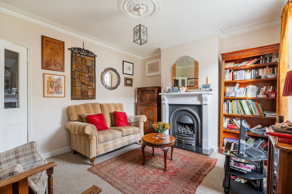 Property photo 2 of 16