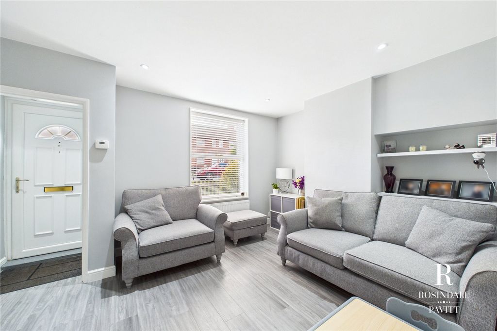 Property photo 2 of 19 Picture 2