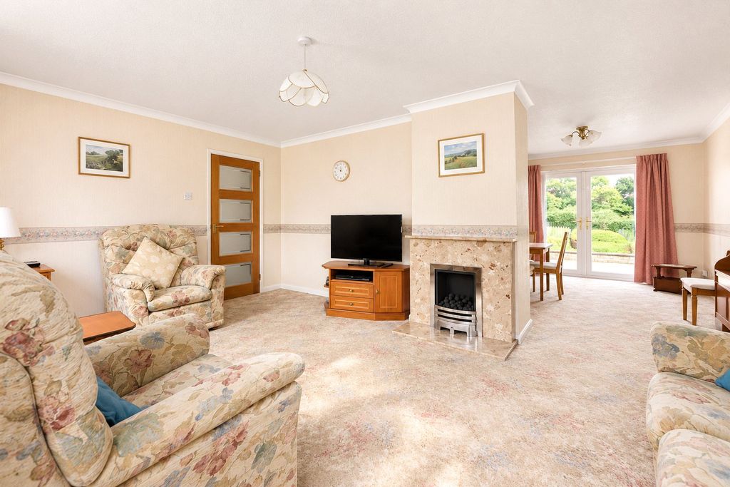 Property photo 3 of 15 Picture No. 28