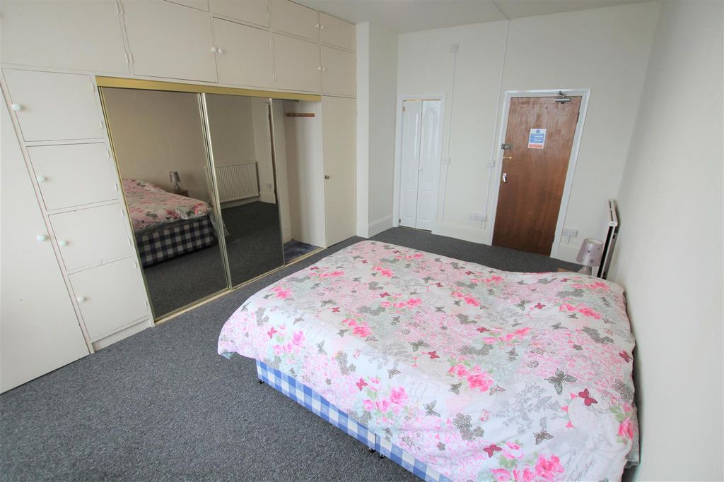 Property photo 3 of 5 P1057 3.Jpg