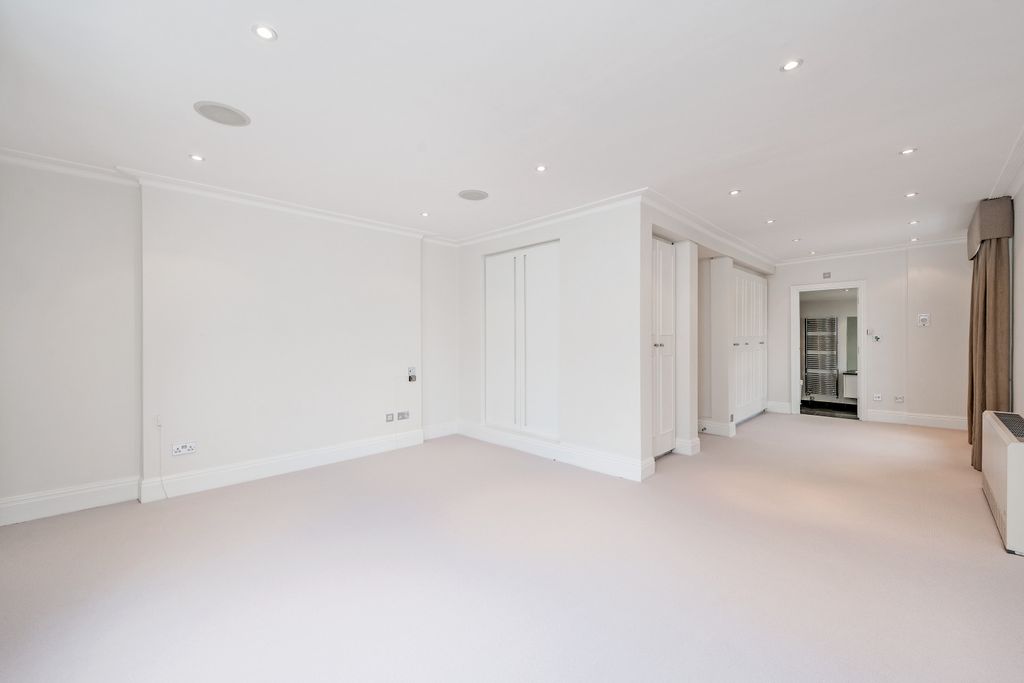 Property photo 3 of 13 Picture No. 16