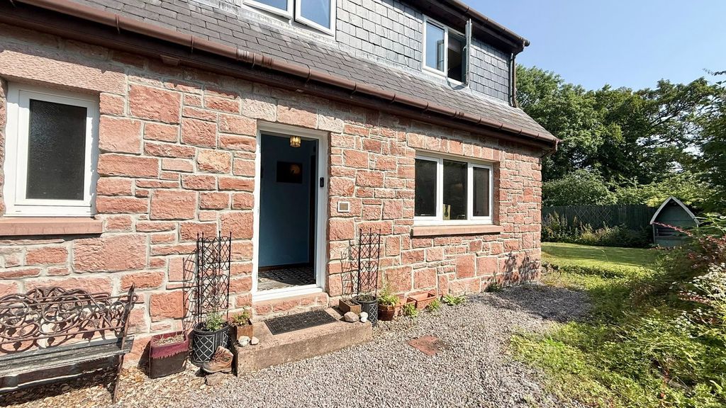 Property photo 2 of 41