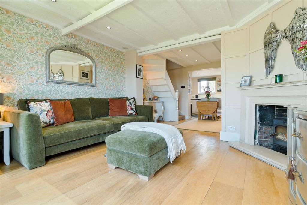 Property photo 3 of 36 Dsc08783-Edit.Jpg
