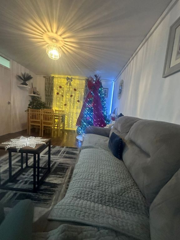 Property photo 1 of 3