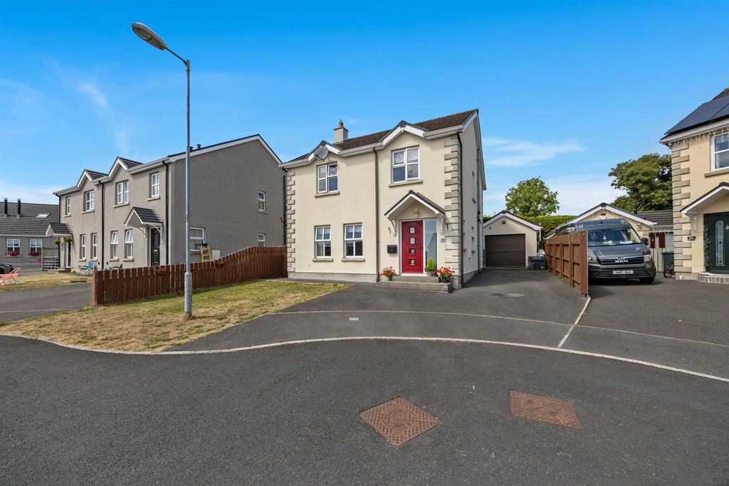Property photo 1 of 32 41 Cumber Park 21.Jpg