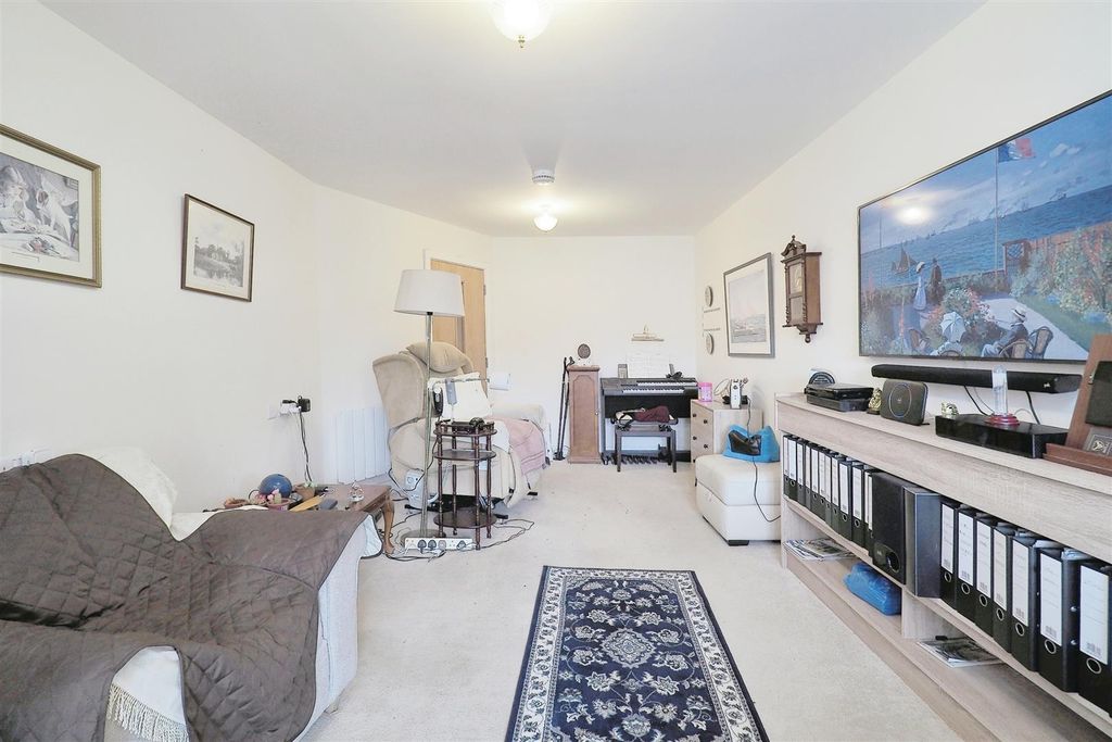 Property photo 2 of 20 014.Jpg
