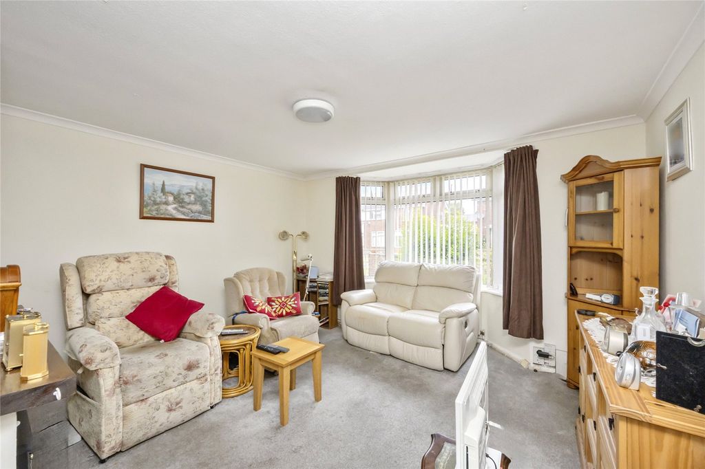 Property photo 2 of 19 Picture No. 25