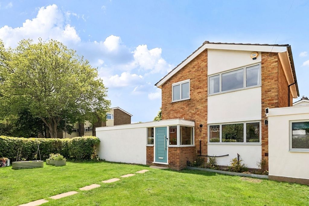 Property photo 1 of 16