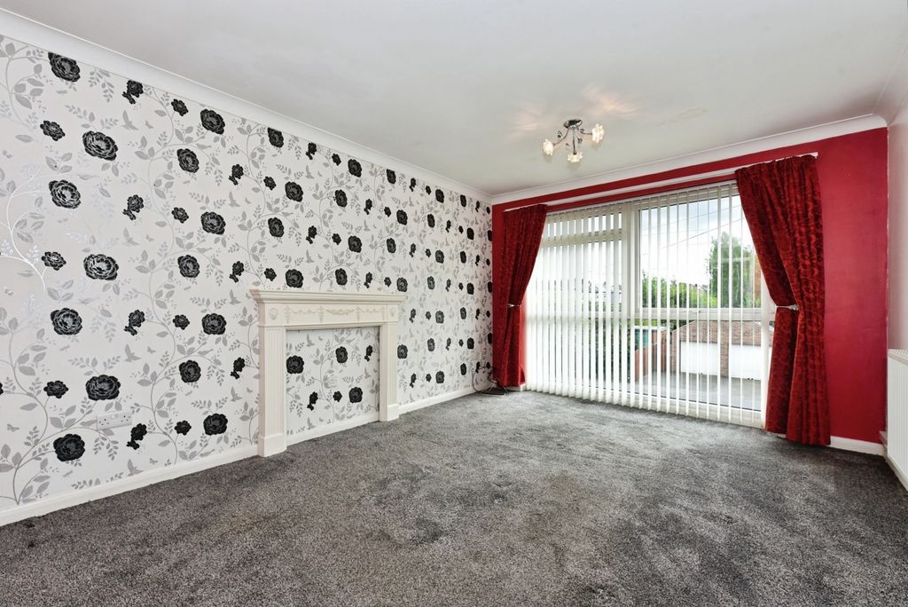 Property photo 2 of 15 Pbox-Img.Jpg