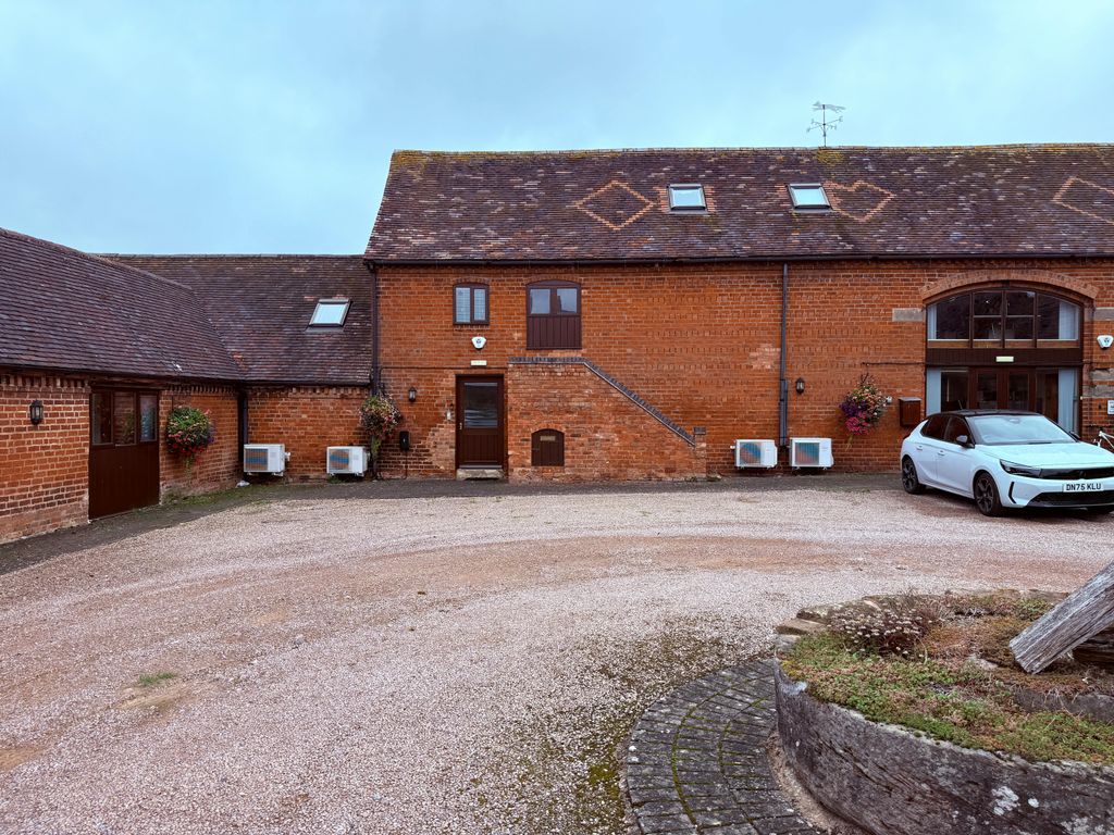 Property photo 1 of 10 CE80Aa09-4Ec8-46D4-A845-C452336B289E.Jpg